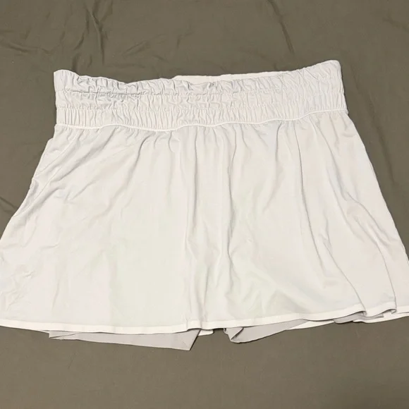 SPANX White Smocked Waist Athletic Skort - Picture 1 of 4
